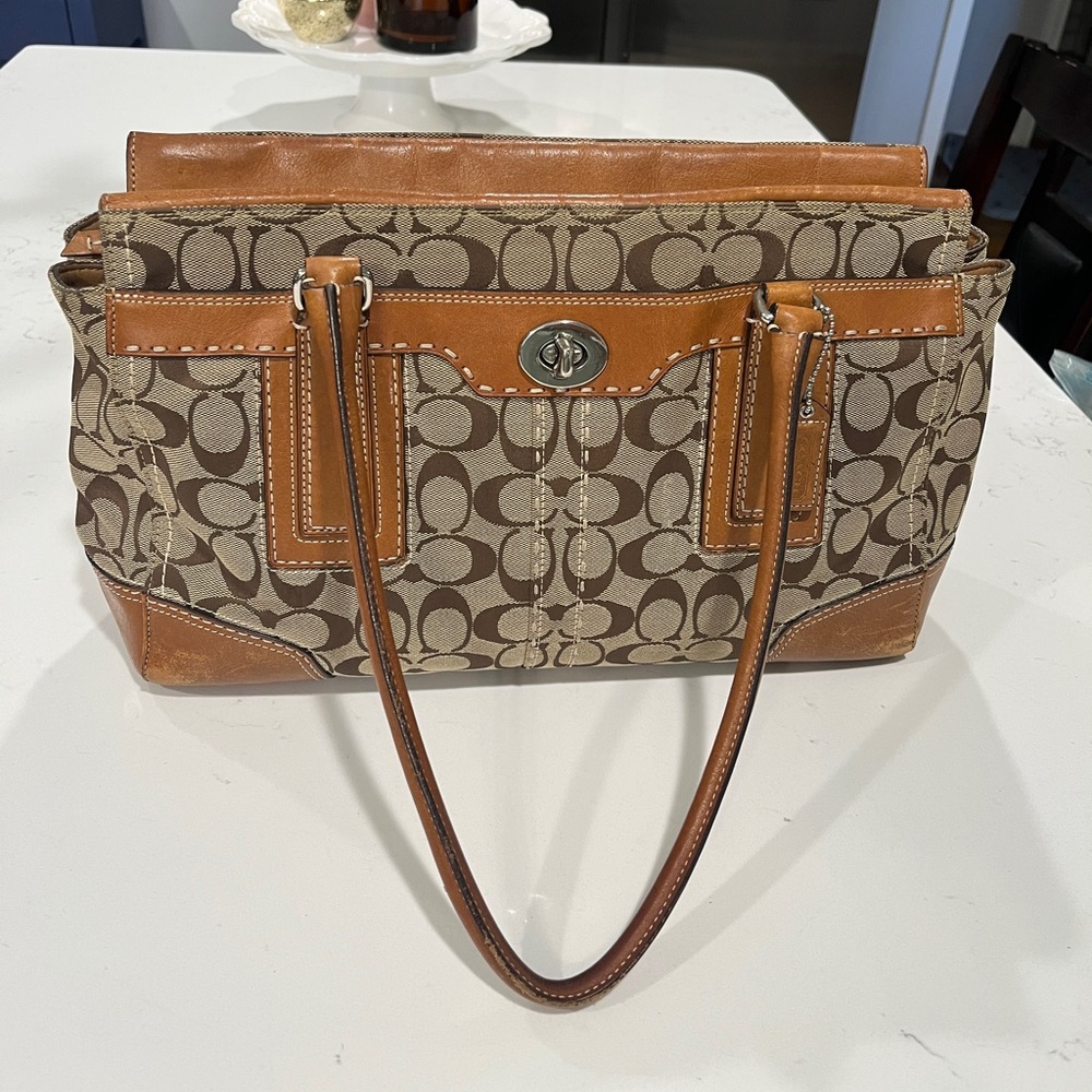 Coach Bag! - Picture 2 of 16